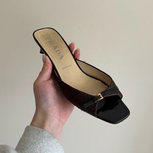 PRADA KITTEN HEELS 37 (6 or 6.5)